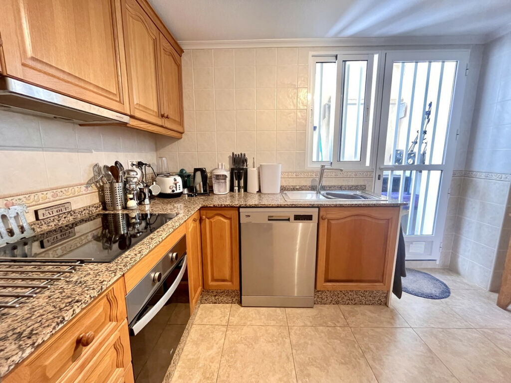 Townhouse Torrevieja Alicante - image 9