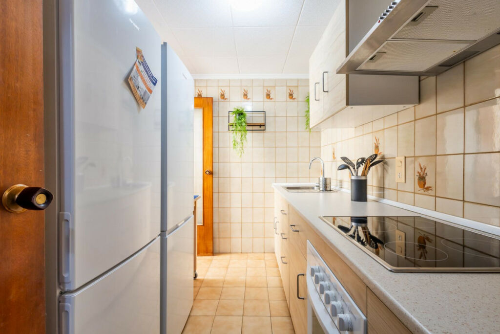 Middle Floor Apartment Torrevieja Alicante - image 9
