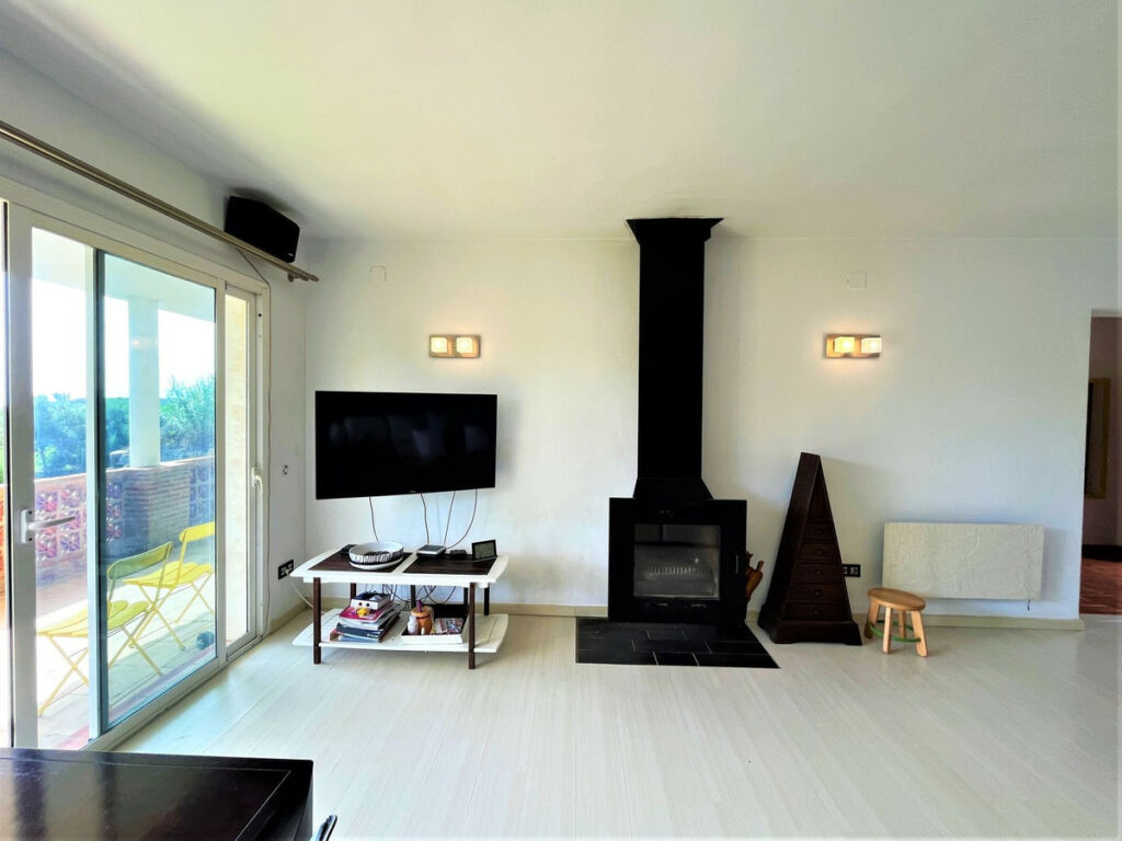 Detached Villa Estepona Málaga - image 9