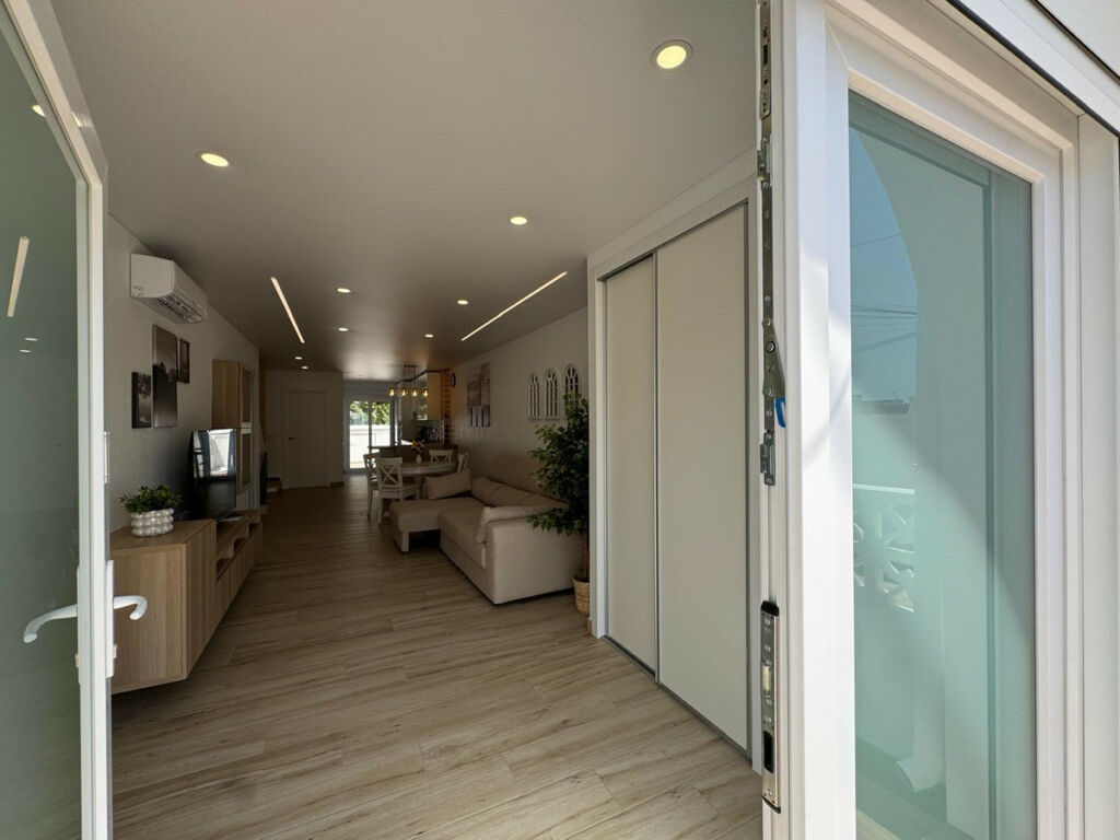 Bungalow Torrevieja Alicante - image 9
