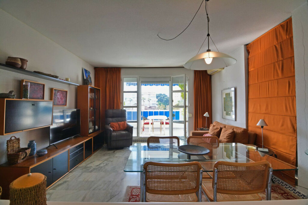 Middle Floor Apartment Fuengirola Málaga - image 9