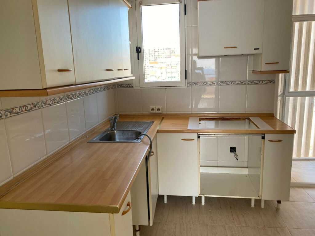 Middle Floor Apartment Benidorm Alicante - image 9