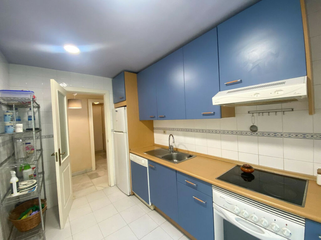 Ground Floor Apartment Nagüeles Málaga - image 9