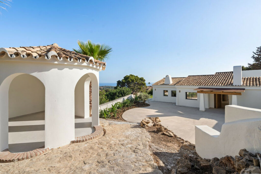 Detached Villa El Rosario Málaga - image 9