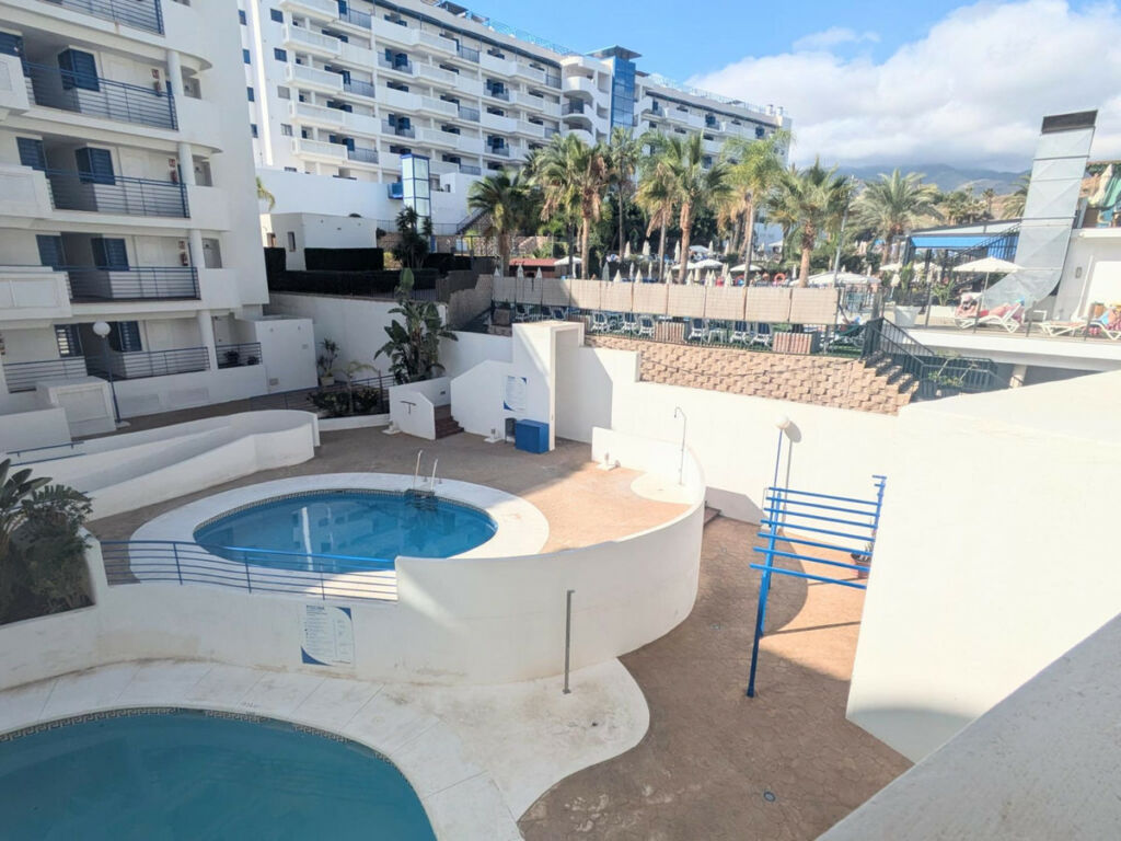 Middle Floor Apartment Benalmadena Costa Málaga - image 9