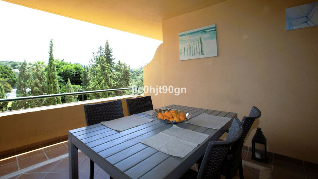 Middle Floor Apartment Elviria Málaga - image 9