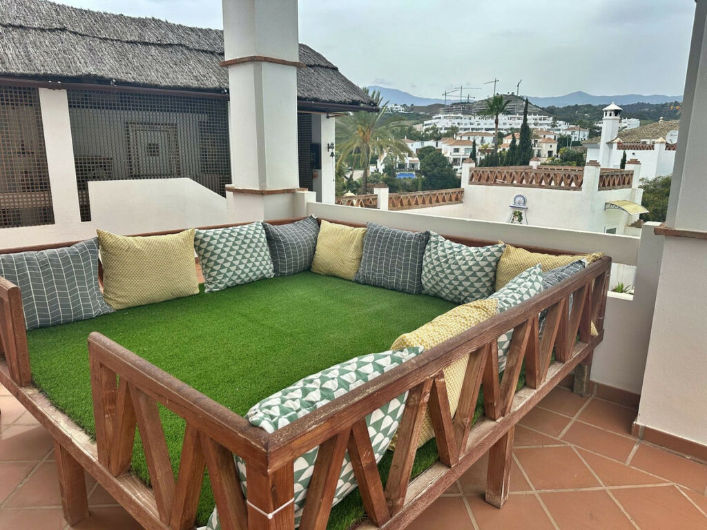 Detached Villa Selwo Málaga - image 9