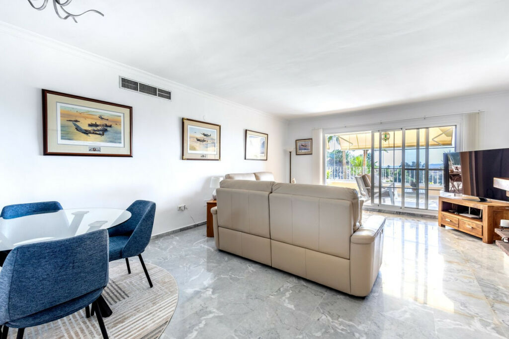 Ground Floor Apartment Alhaurin Golf Málaga - image 9