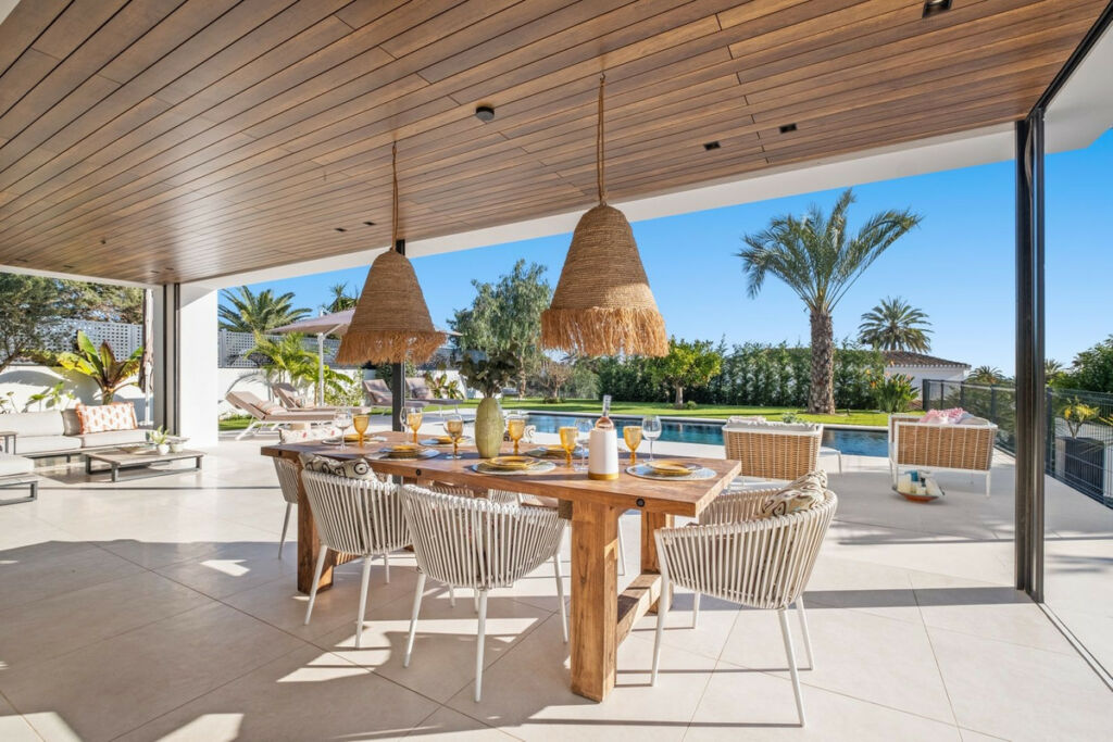 Detached Villa Marbesa Málaga - image 9