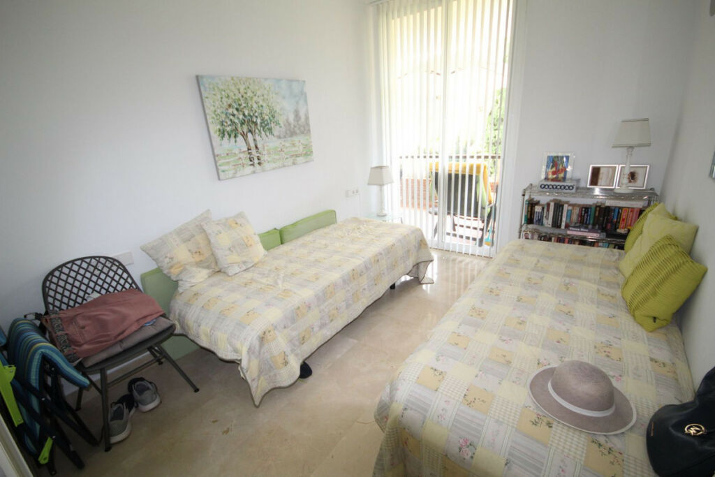 Middle Floor Apartment Riviera del Sol Málaga - image 9