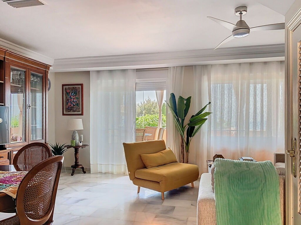 Townhouse Estepona Málaga - image 9