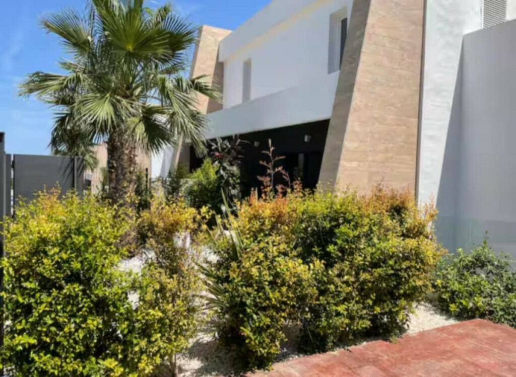 Detached Villa Algorfa Alicante - image 9