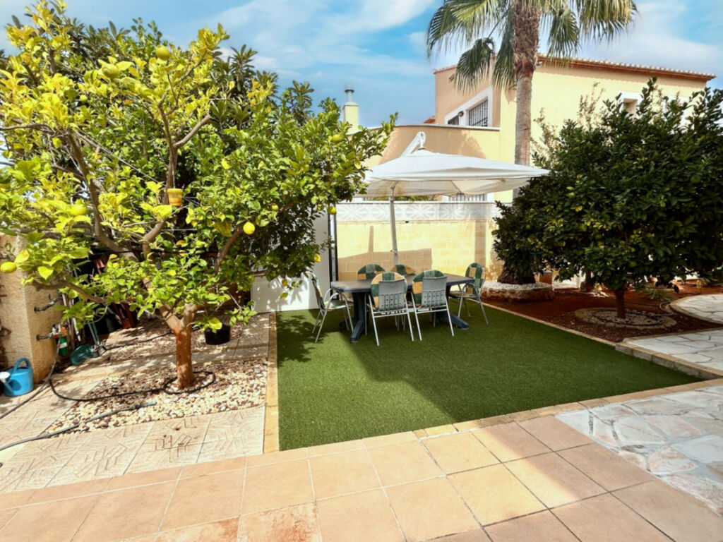 Detached Villa Denia Alicante - image 9