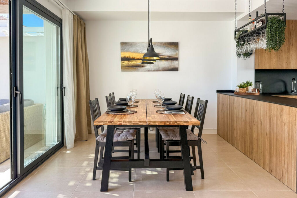 Townhouse El Paraiso Málaga - image 9