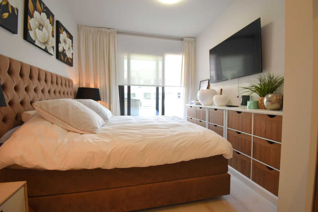 Middle Floor Apartment Playa Flamenca Alicante - image 9