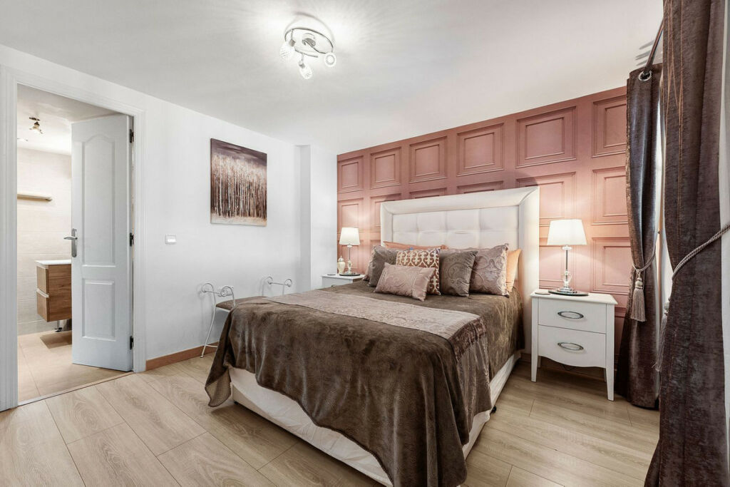 Detached Villa Alhaurín de la Torre Málaga - image 9