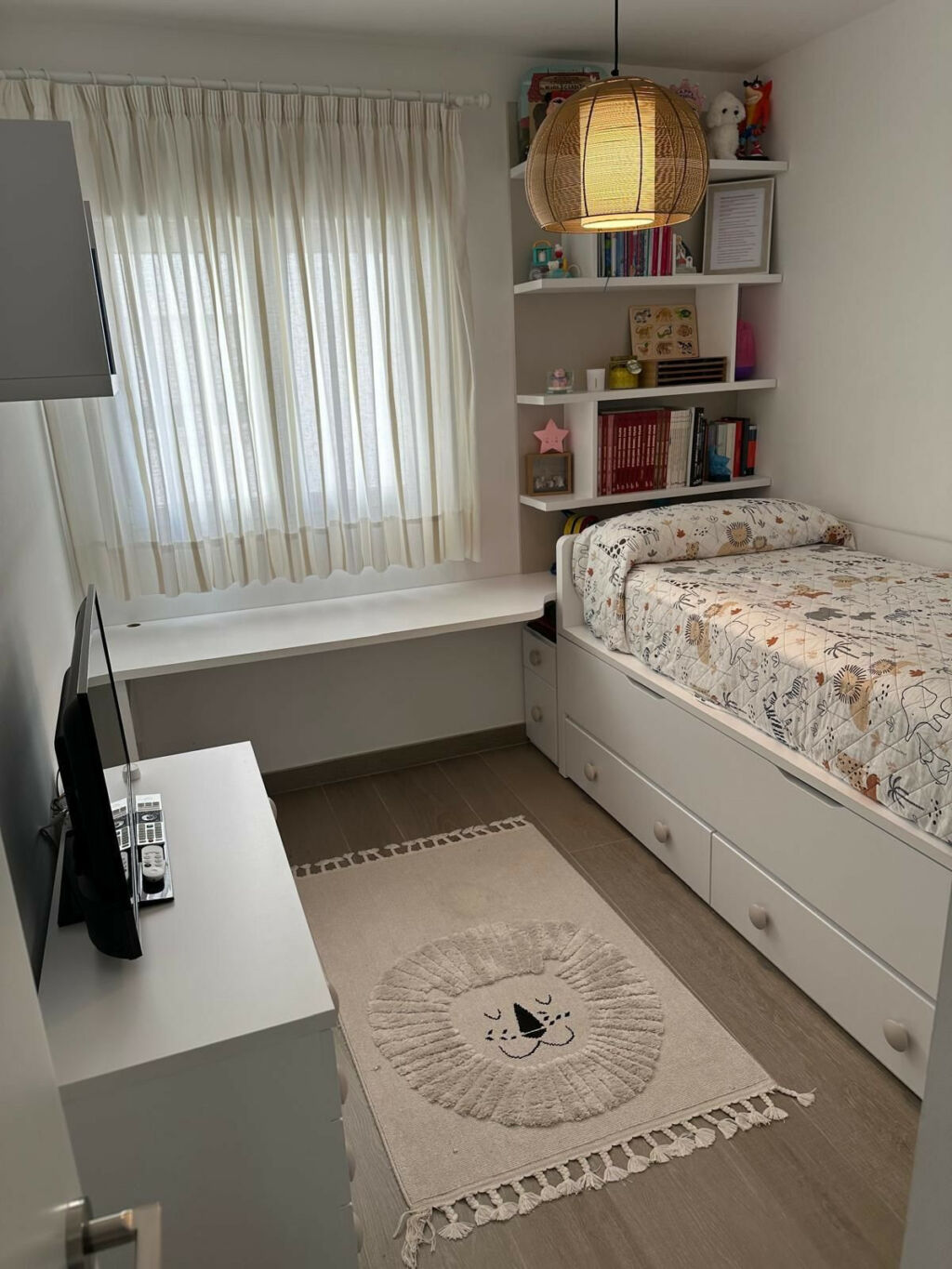 Middle Floor Apartment Estepona Málaga - image 9