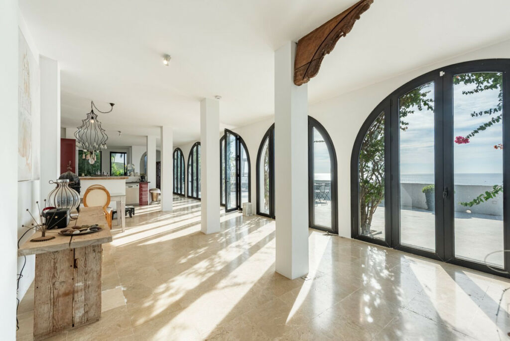 Detached Villa Manilva Málaga - image 9