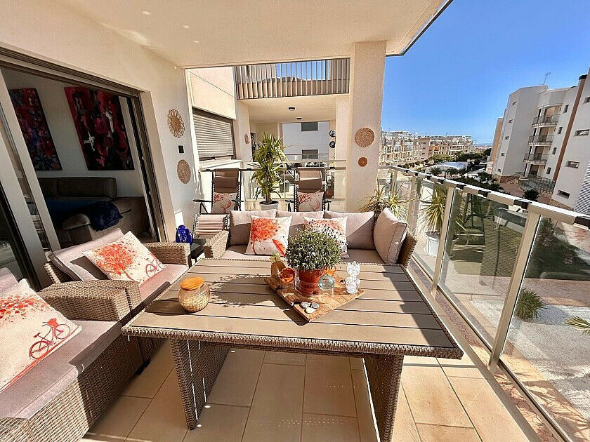 Ground Floor Apartment Villamartin Alicante - image 9