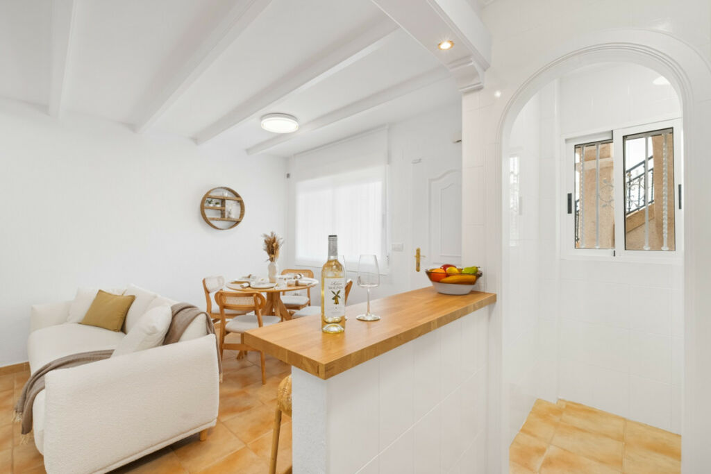 Bungalow Villamartin Alicante - image 9