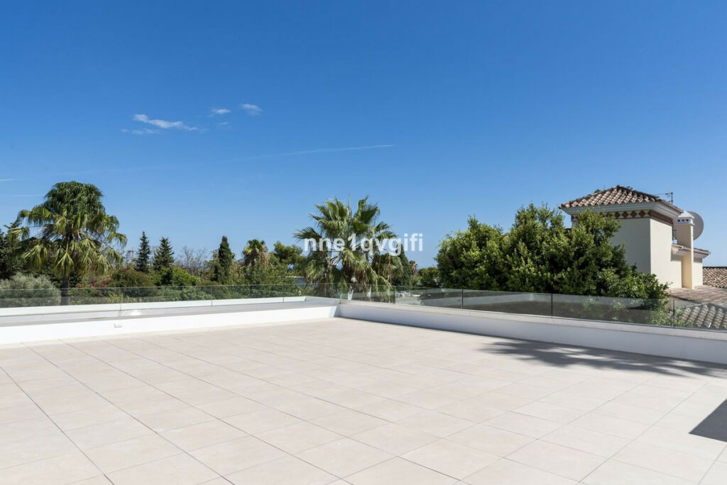 Detached Villa Guadalmina Alta Málaga - image 10