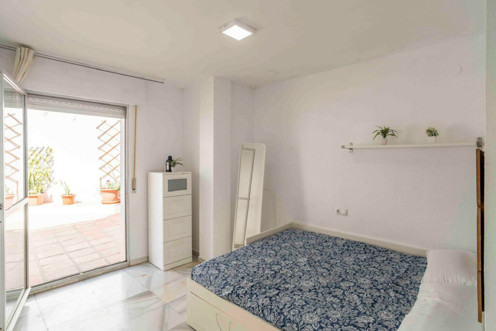 Middle Floor Apartment Fuengirola Málaga - image 10