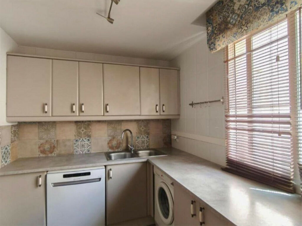 Penthouse Nueva Andalucía Málaga - image 9