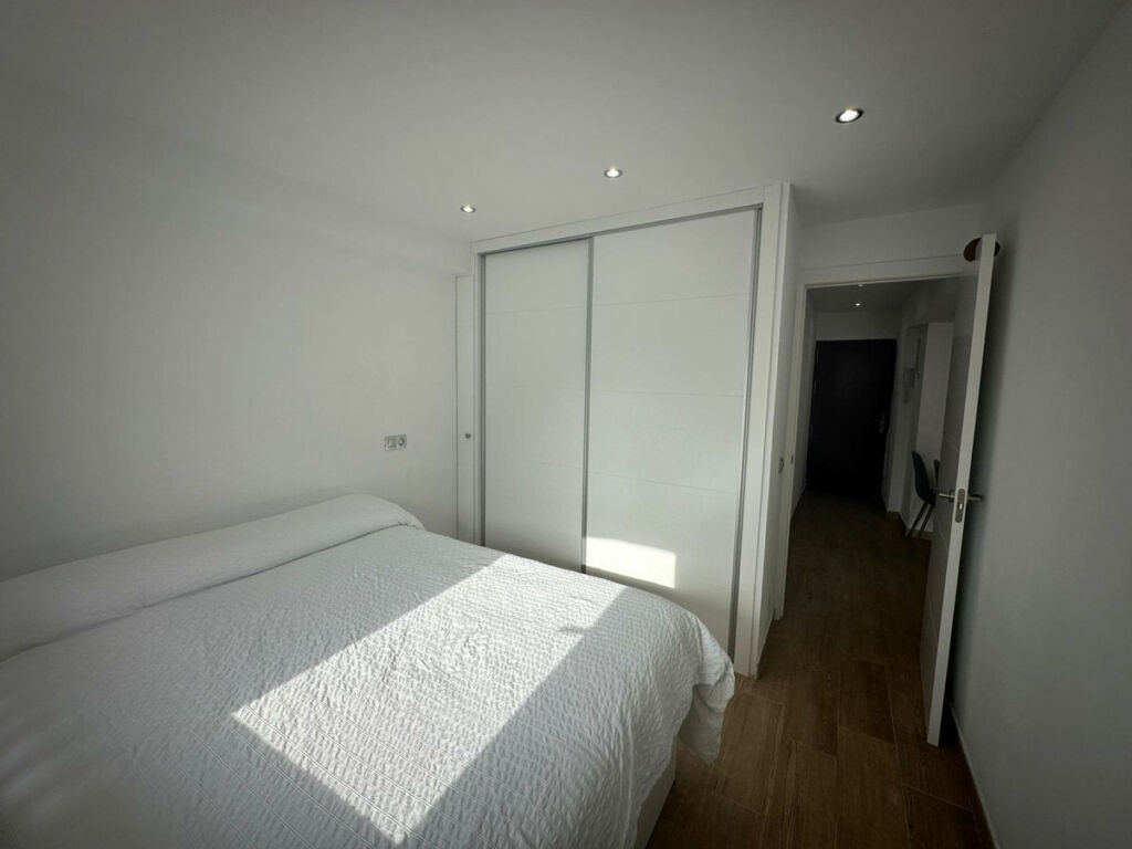 Middle Floor Apartment Arroyo de la Miel Málaga - image 9