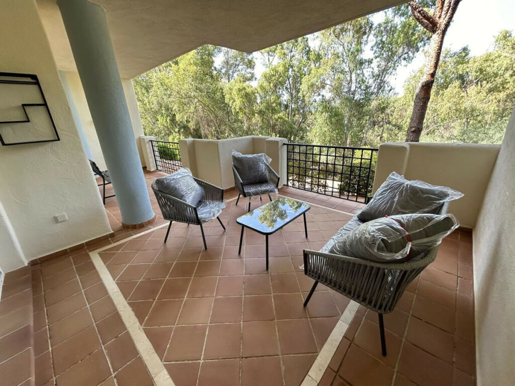 Ground Floor Apartment Elviria Málaga - image 9