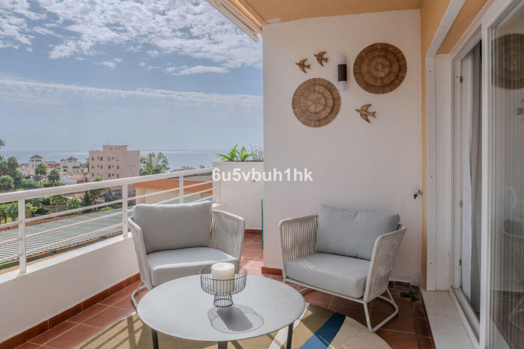 Townhouse Torrequebrada Málaga - image 9