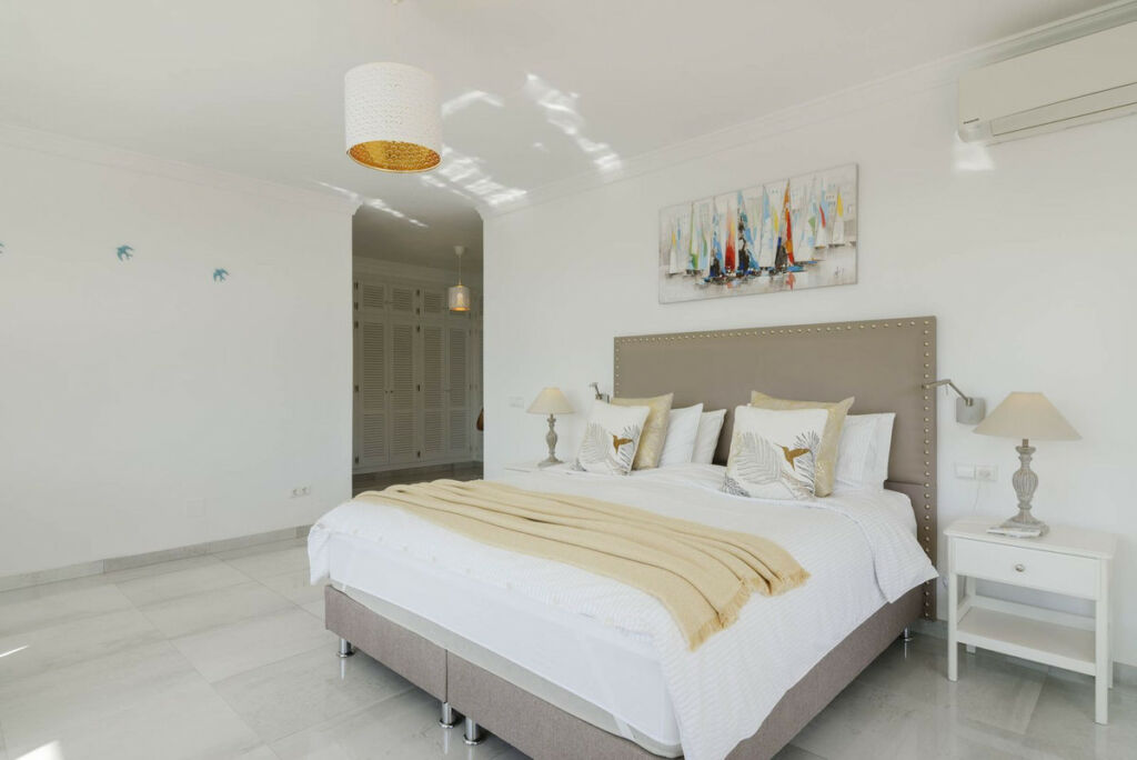 Detached Villa Mijas Málaga - image 9